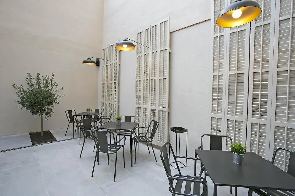 Sant Jordi Hostels Rock Palace Барселона