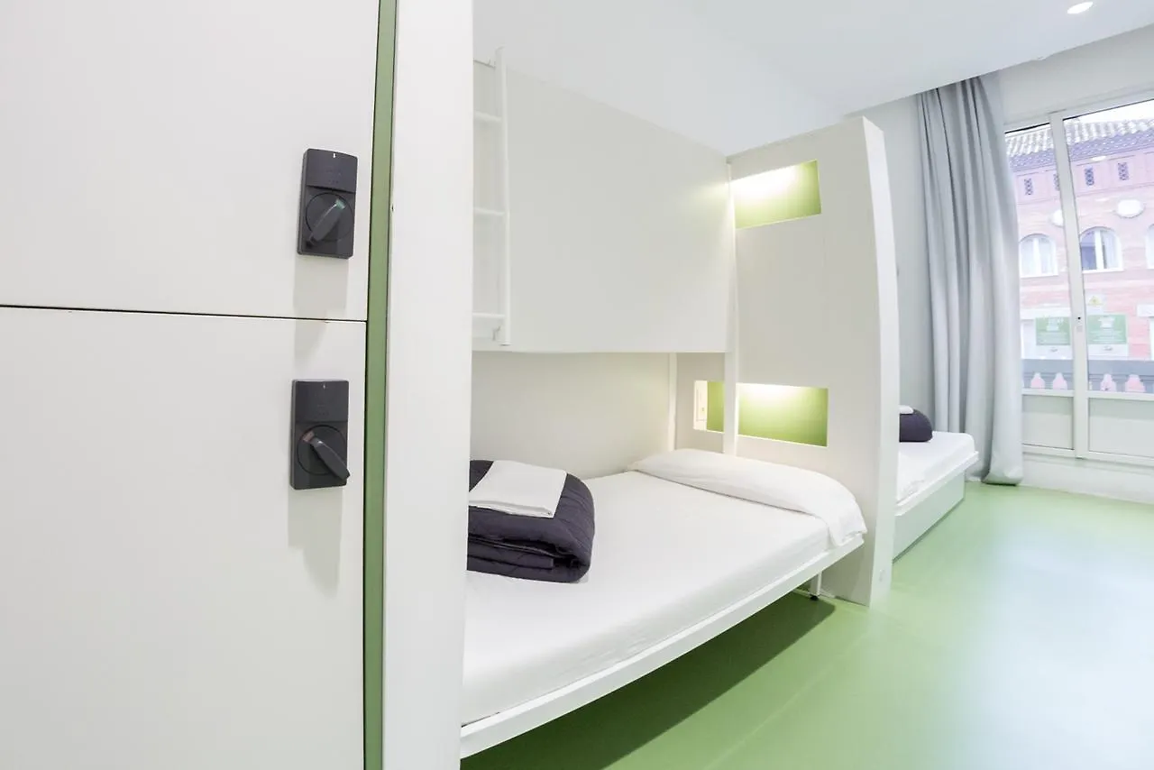 Sant Jordi Hostels Rock Palace Барселона 0*,